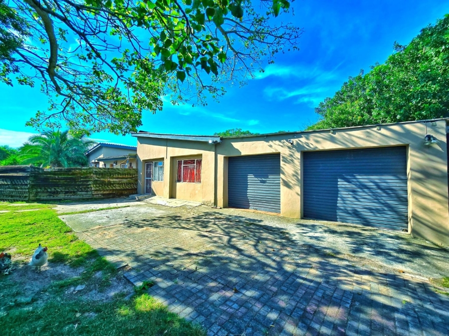 Commercial Property for Sale in Theescombe Eastern Cape